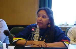 Vortragsabend mit Elder Charmaine White Face, Sprecherin der traditionellen Regierung der Oglala Tituwan Oceti Sakowin Great Sioux Nation, USA, im Hotel Bern vom 15. September 2015